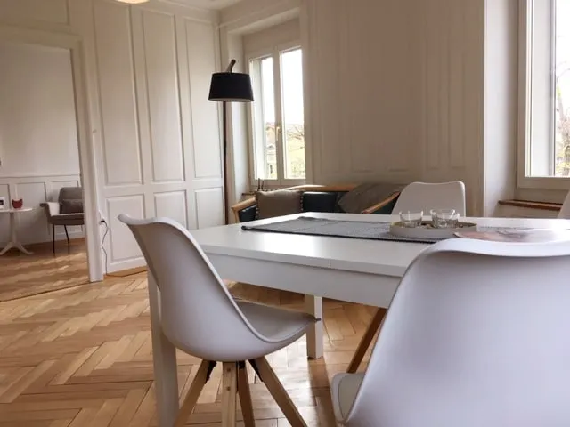 4 rooms with charm in a prime location - Image 1
