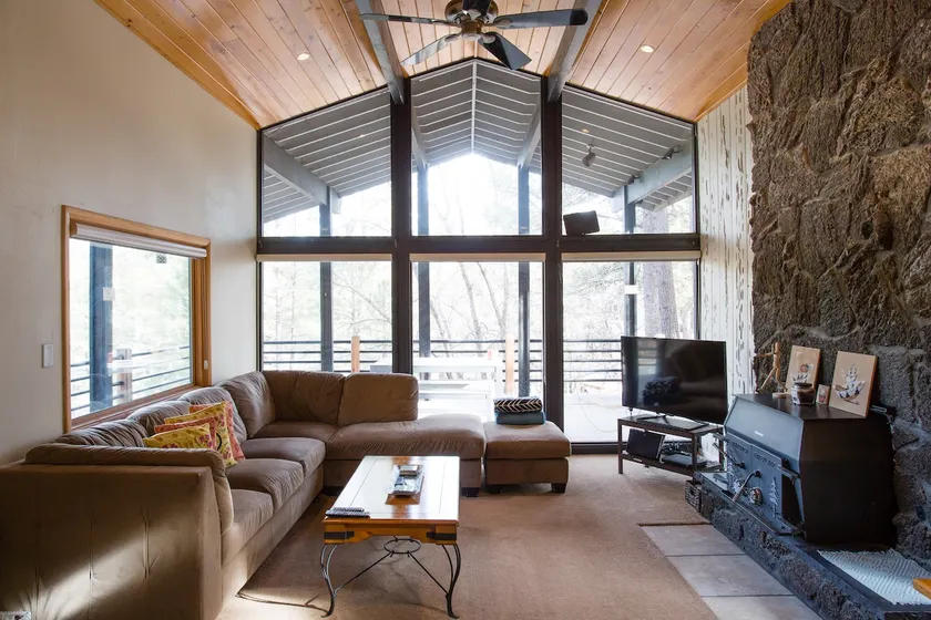 Relaxing Central Flagstaff Homebase with AC - Image 1
