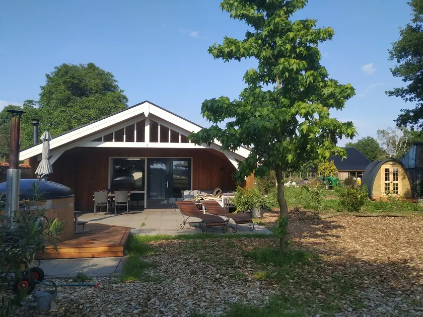 Wellness Chalet ”The Piglet” Spa - sauna - Image 1