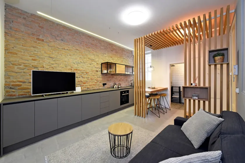 Apartment Main Square - Image 1