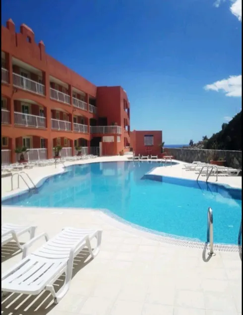 Sun and Ocean, free wifi - Image 1