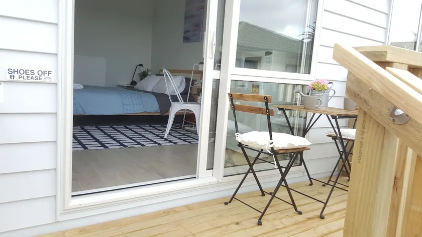 Private Ensuite + WIFI & Own Access - Image 1