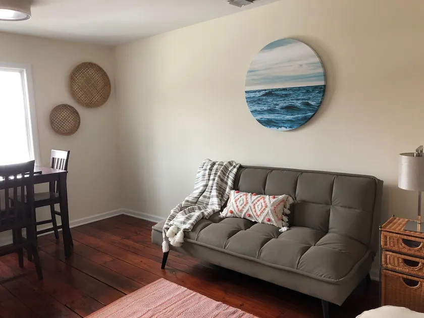 Greenport Harbor Apartment - Image 1