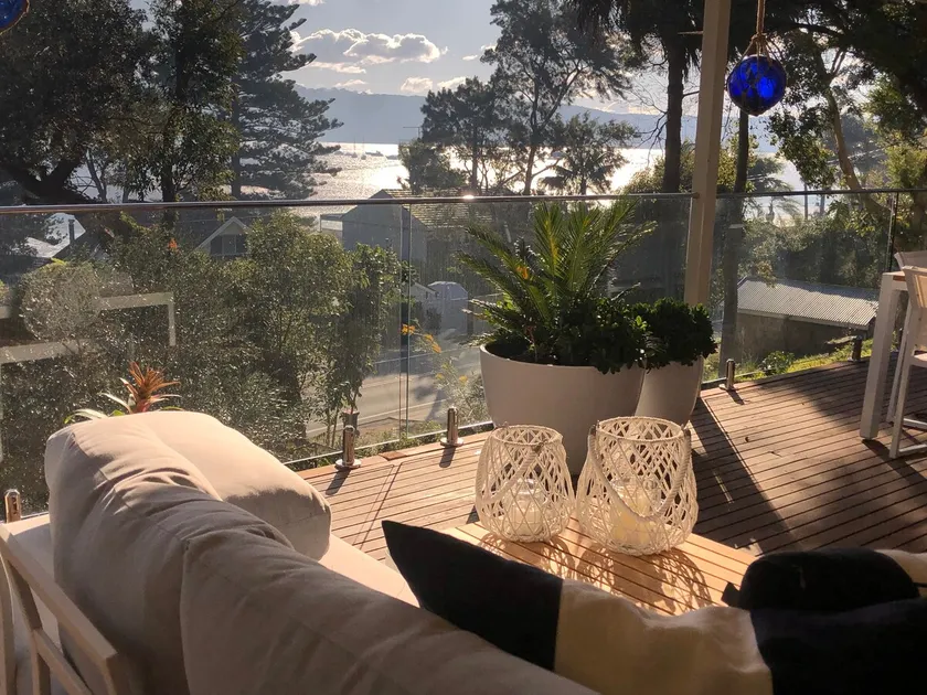 Stunning Palm Beach retreat, views over Pittwater - Image 1