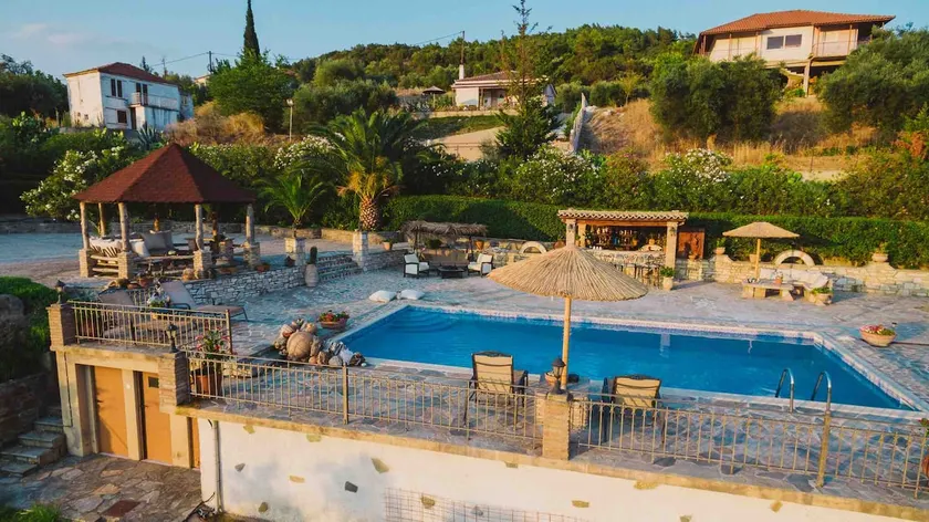 Villa “Alexis & Coco” traditional house - Image 1
