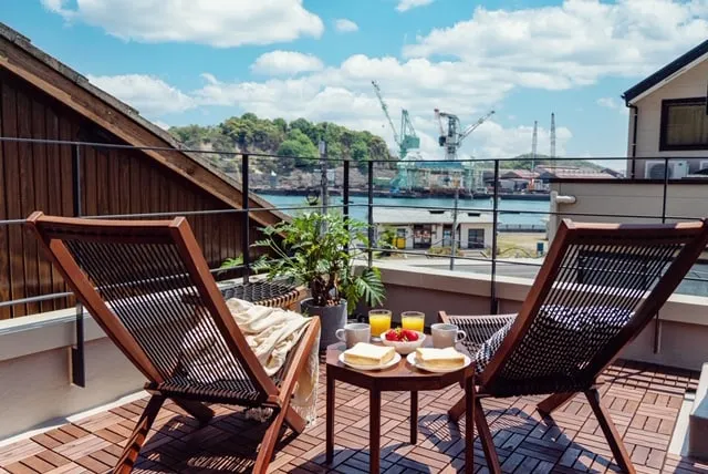 [Maximum 10 people] 2-minute walk from Onomichi Station!Private villa with rooftop terrace overlooking the Seto Inland Sea (1 free parking space) - Image 1
