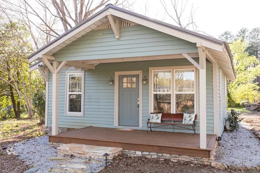 The Little Big House - Image 1