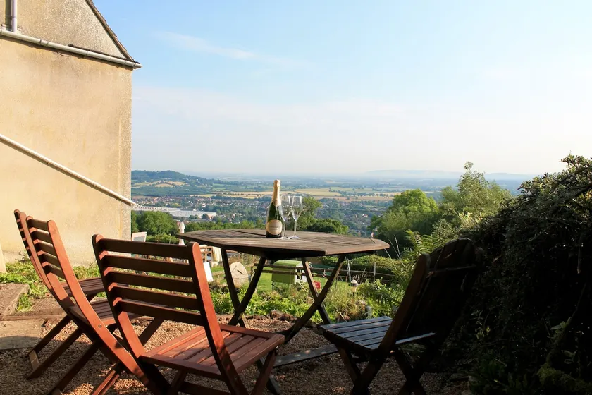 Cottage in the cotswolds - Image 1