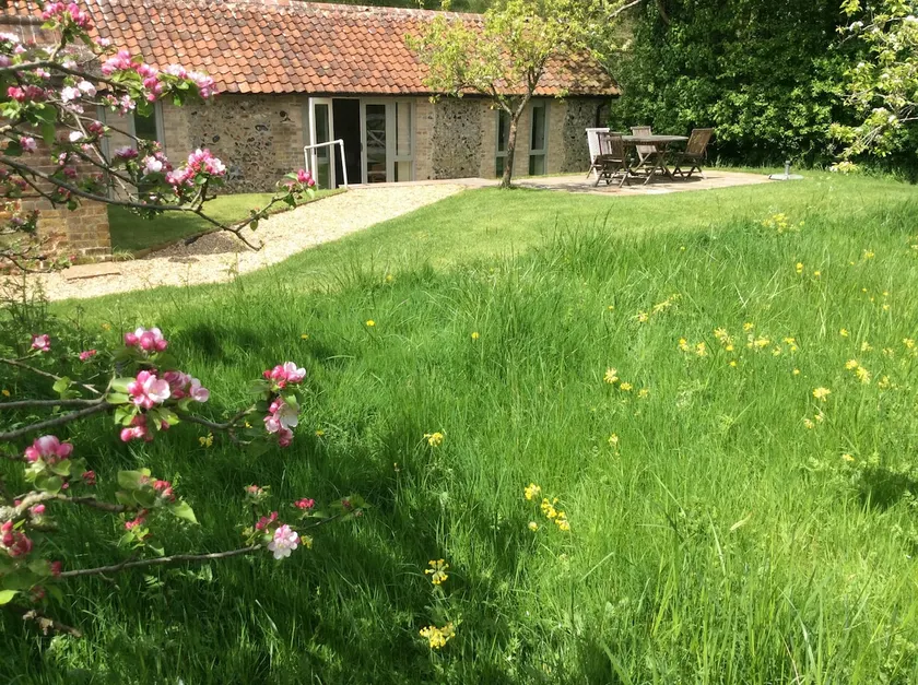 Orchard Cottage - cosy -private- unique - Image 1