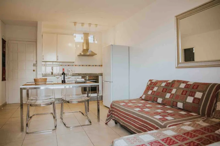 Home Nina - Image 1