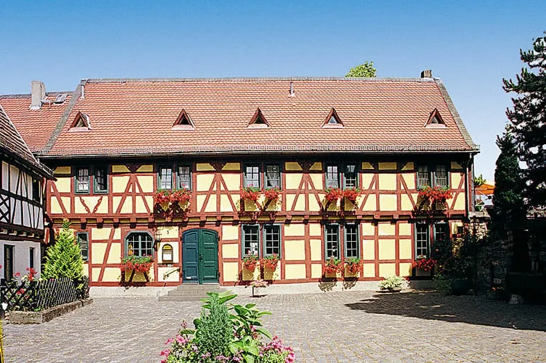 Weinstube Gelbes Haus – Rheinberg - Image 1