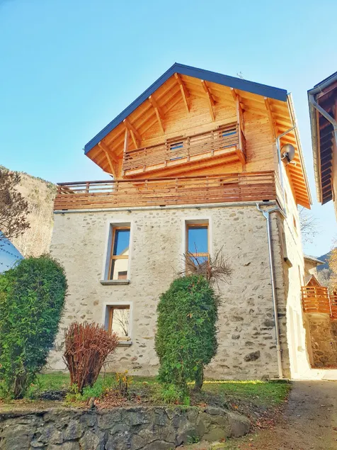 Chalet 800 - Image 1
