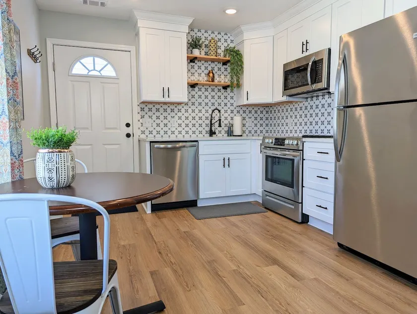 Dreamy *Starland* Carriage House - Image 1