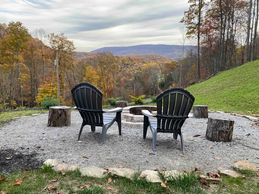 Hillview Cabin - Image 1