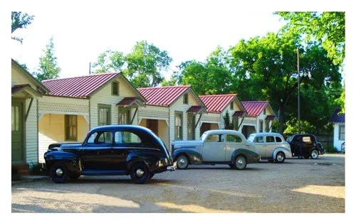 1940 Vintage Motor Court Cabin - Image 1
