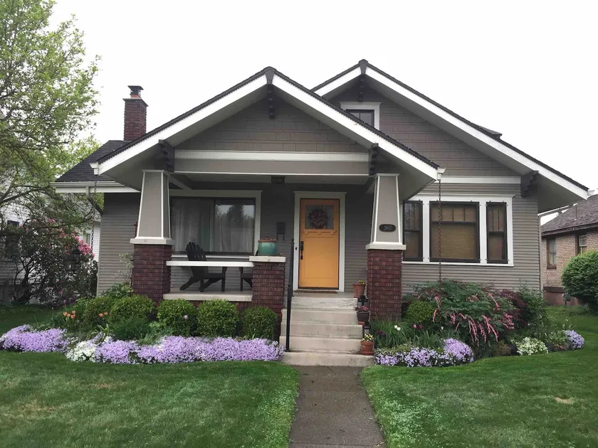 Location! Private, Charming, Craftsman - Image 1
