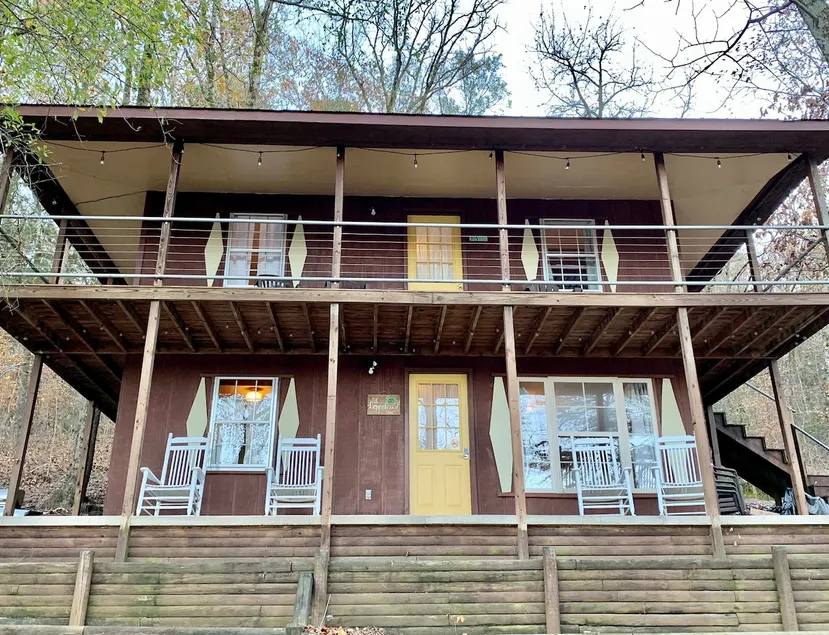 The Loggerhead Cabin at Turtle Cove Cabins - Image 1