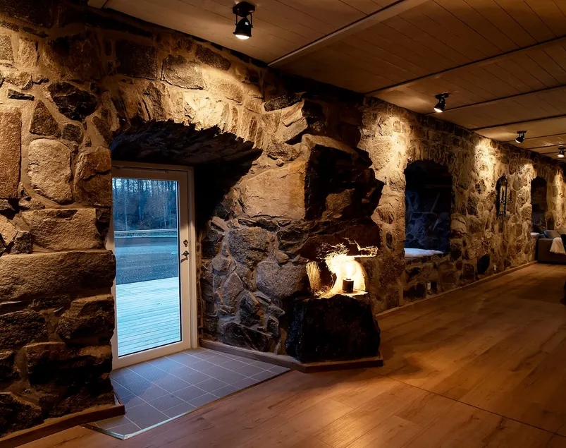 Unique holiday home/party conference room - Image 1