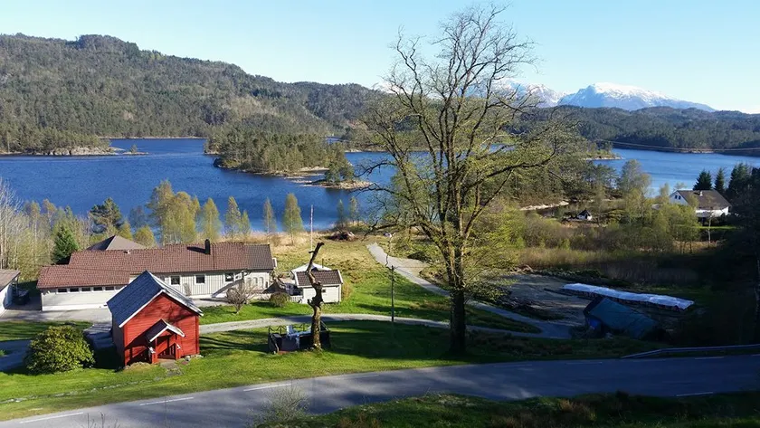 Gjermundshavn / Hatlestrand / Ølve in Kvinnherad - Image 1