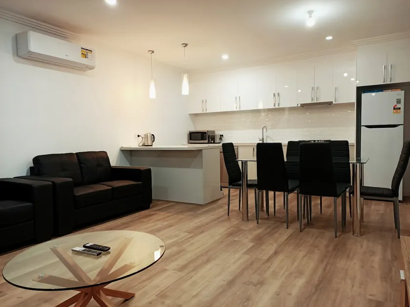 Modern 3 bedroom townhouse in Ballarat Central - Image 1