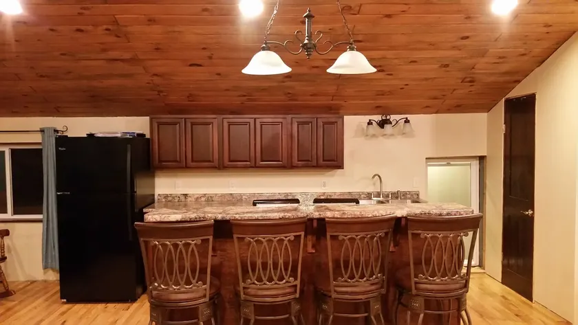 The Hansen House ist große offene Suite, die 12 Personen. In der Nähe Kickapoo Fluss. - Image 1