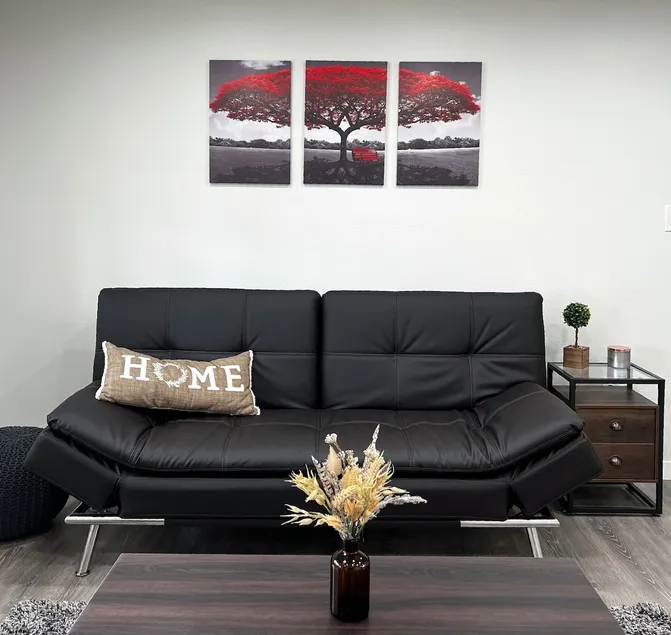 Lovely remodeled 2bd 1.5bt apt in a midtown #1 - Image 1