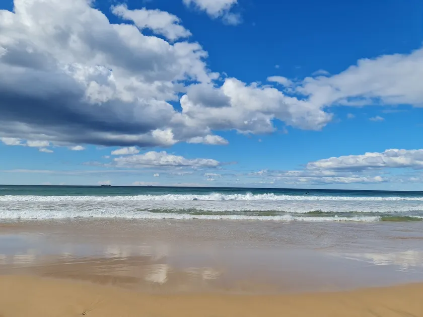Designer Beach Studio Relax & Unwind Beach Style - Image 1