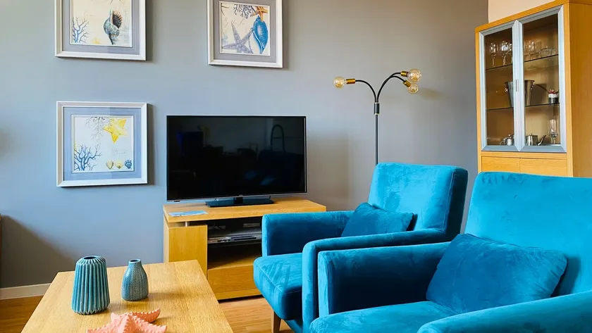 Modern apt in the gorgeous Garden of Eden Complex - Image 1