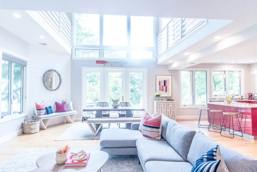 Water View Modern Villa 8 minutes to Newport, Sleeps 8,Near Beaches! WiFi - Image 1