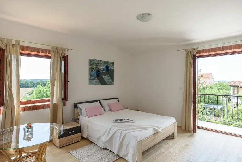 Sunny Terrarossa Apartment between the woods and the sea - Image 1