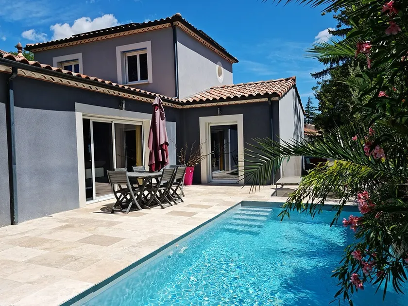Contemporary house at the gates of the Cevennes - Image 1