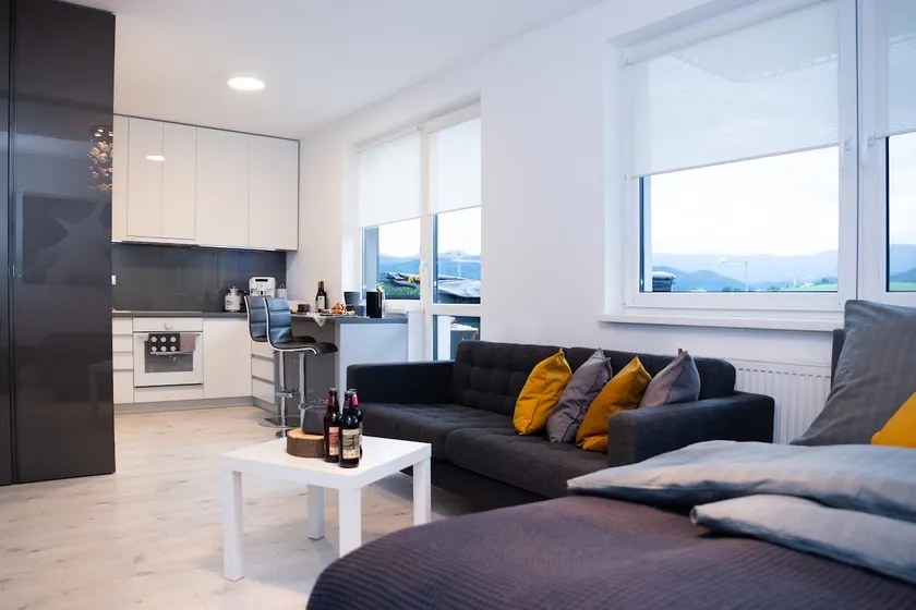 BL - The Apartment Lenka, 24hr Self Check-in, Free Private Parking, Balcony with Mountain View, 5 minute walk to City Center - Image 1