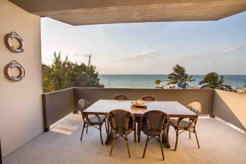 Oceanfront, Spectacular 3b, super internet - Image 1