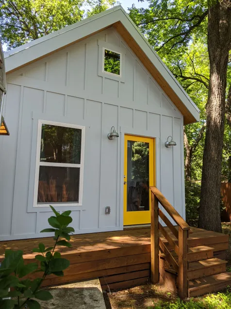 🏡Central Austin Backyard Cottage Dog Friendly🐕 - Image 1