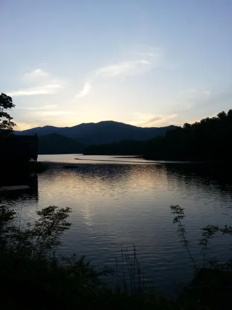 Lakefront Cabin - Close to Dragon - Dock - Hot Tub - Image 1