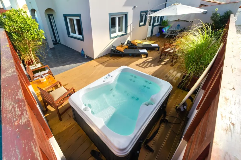 Surf Atlantic - Casa privada exclusiva com jacuzzi e jardim, perto da praia - Image 1