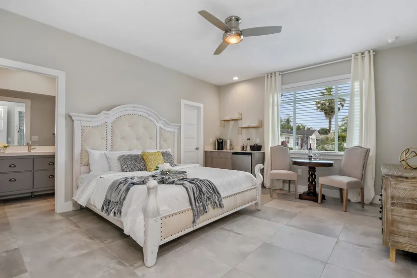 Centrally Located Guest Suite Retreat - Image 1