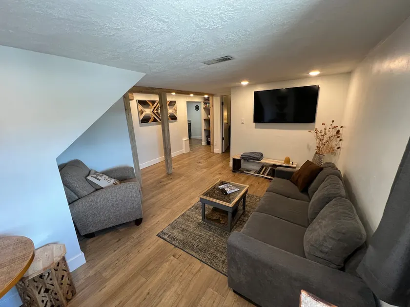 Modern Rustic Apartment - Image 1
