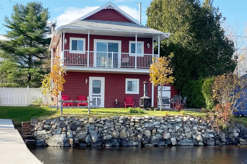 The View of Lake Aylmer - Image 1