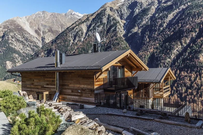 Sölden ski in and ski out in your own chalet - Image 1