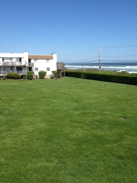 Beautiful Condo on the Ocean Bluffs - Image 1