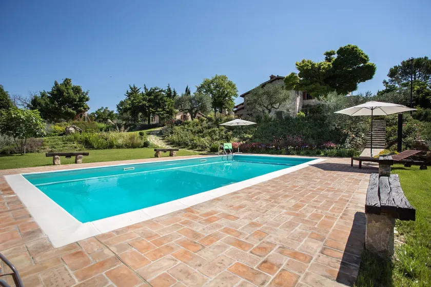 Umbrian Holiday on the enchanting hills of Todi! - Image 1