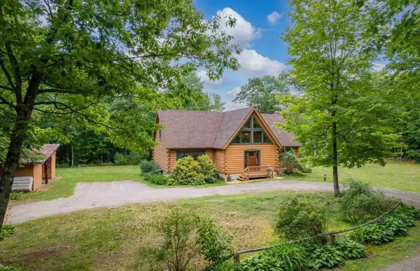 Secluded ADK cabin | family fun & hiking adventure - Image 1