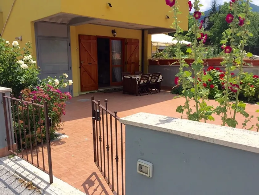 La Scarpetta di Cipride, with garden and lake view - Image 1