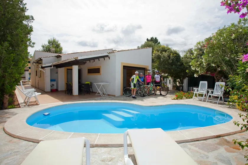 Villa with pool in residential area of Can Picafort just 300 m from the beach - Image 1