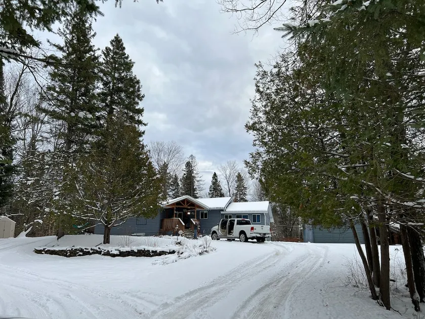 Private Cottage in Huntsville next to Deerhurst Resort - Image 1