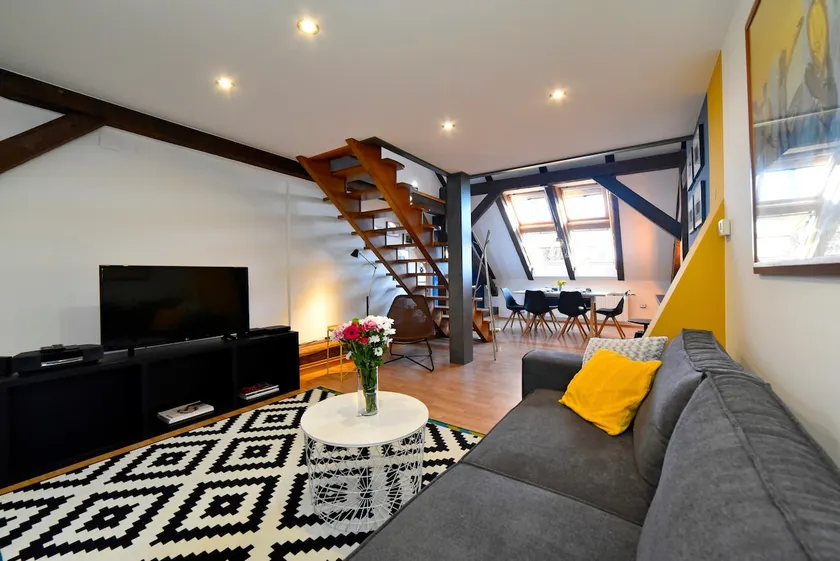 Cosy and Comfortable City Center Apartment - Image 1