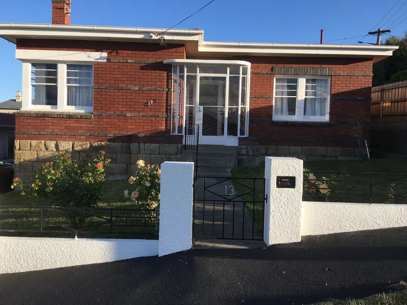 ROCKLYN HOUSE - Image 1