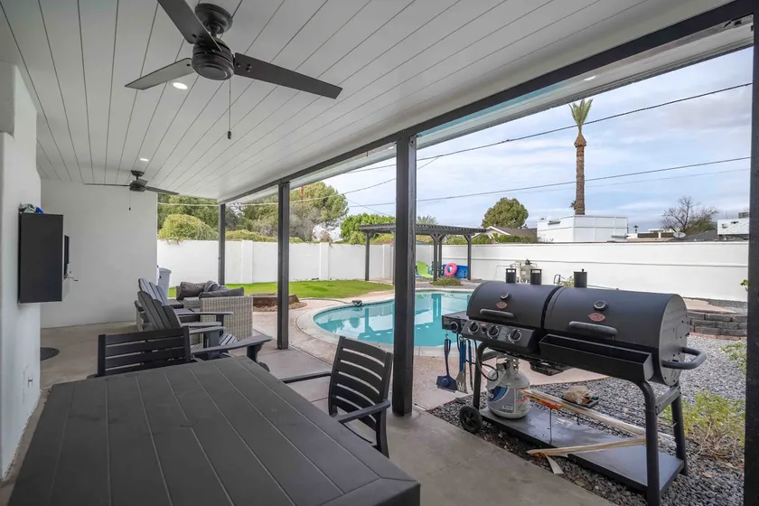Home in Camelback East - Image 1
