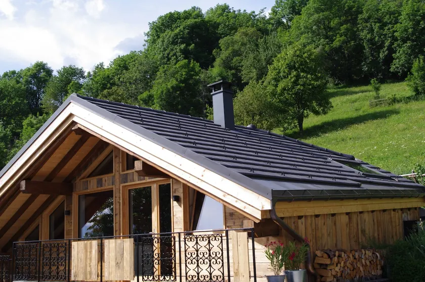 Petit Chalet Vieux Bois - Image 1